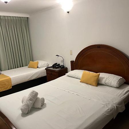 Casa Rosales Hotel Medellin Exterior photo