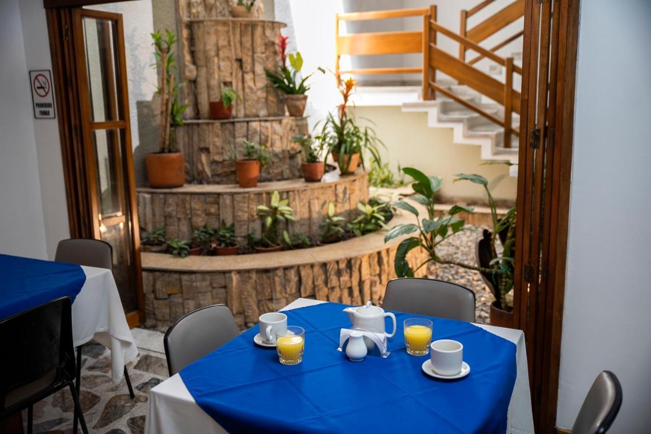 Casa Rosales Hotel Medellin Exterior photo
